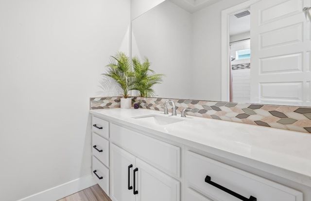 3325 Dullanty Way, Sacramento, CA 95816