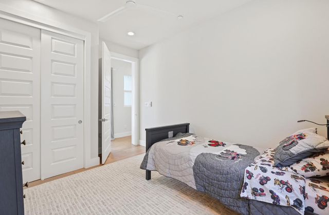 3325 Dullanty Way, Sacramento, CA 95816