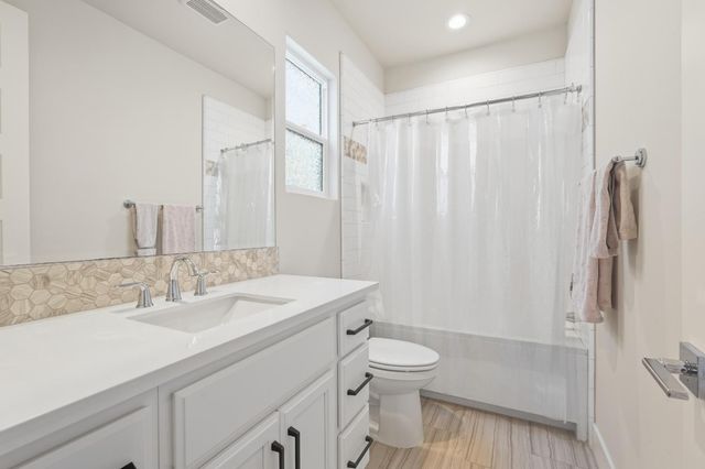 3325 Dullanty Way, Sacramento, CA 95816