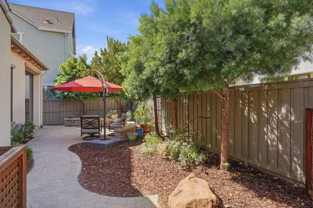 3325 Dullanty Way, Sacramento, CA 95816