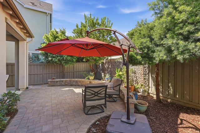 3325 Dullanty Way, Sacramento, CA 95816