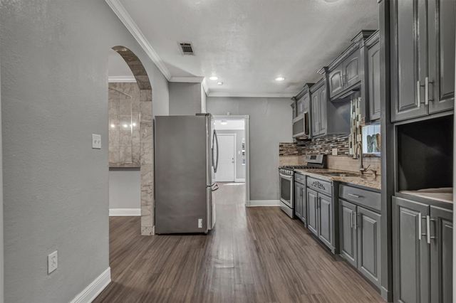 1915 Canterbury ST, Austin, TX 78702