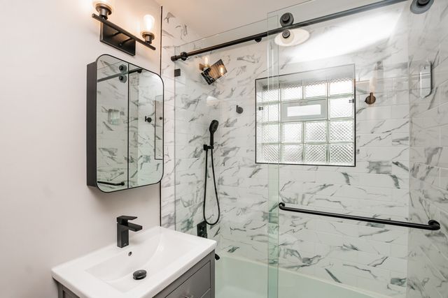 4216 N Kedvale Avenue D, Chicago, IL 60641