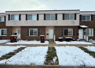 805 Estrada Drive, Belleville, MI 48111