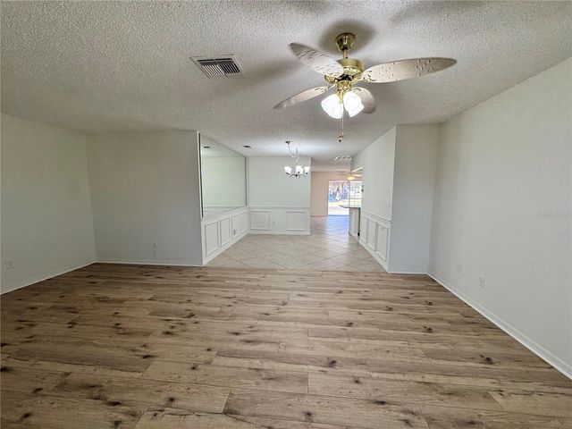 1008 YELLOWBIRD PLACE, Sun City Center, FL 33573