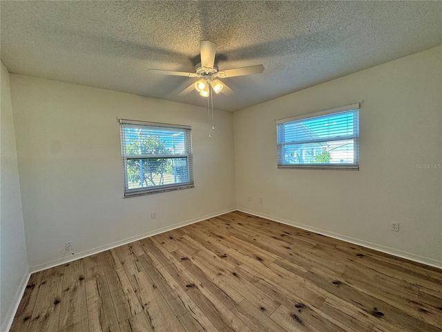 1008 YELLOWBIRD PLACE, Sun City Center, FL 33573