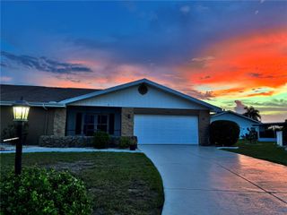 1008 YELLOWBIRD PLACE, Sun City Center, FL 33573