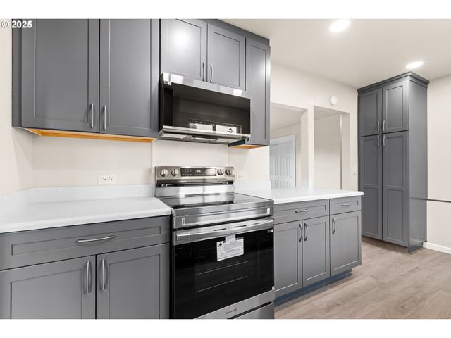 260 Sw FORD Ave, Winston, OR 97496