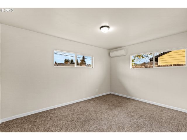 260 Sw FORD Ave, Winston, OR 97496