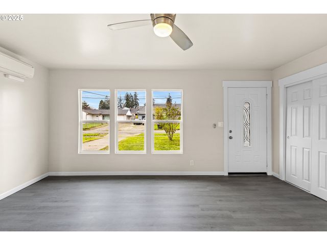 260 Sw FORD Ave, Winston, OR 97496