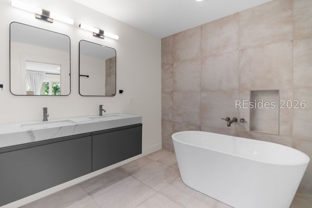 1 Brown Pelican Rd, Hilton Head Island, SC 29928