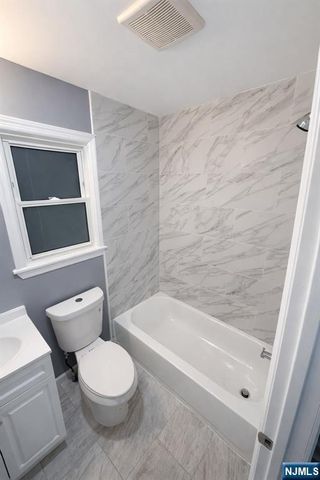 413 16th Street 1, Newark, NJ 07103