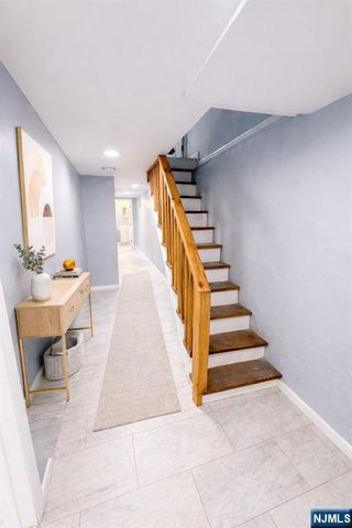 413 16th Street 1, Newark, NJ 07103