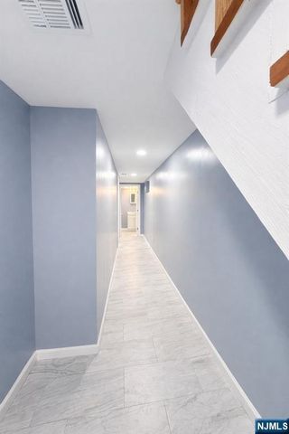 413 16th Street 1, Newark, NJ 07103