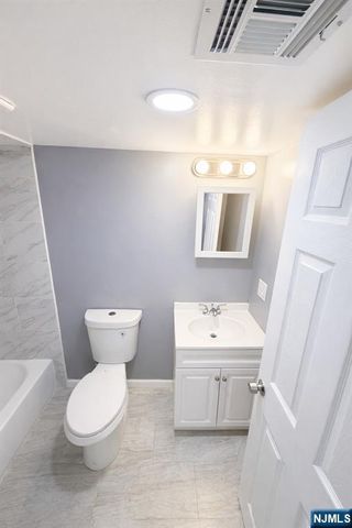 413 16th Street 1, Newark, NJ 07103