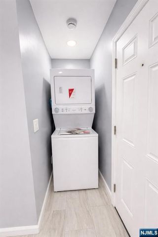 413 16th Street 1, Newark, NJ 07103