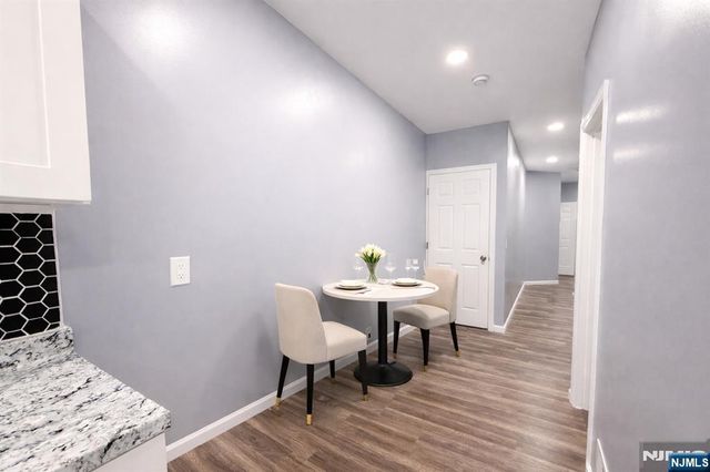 413 16th Street 1, Newark, NJ 07103