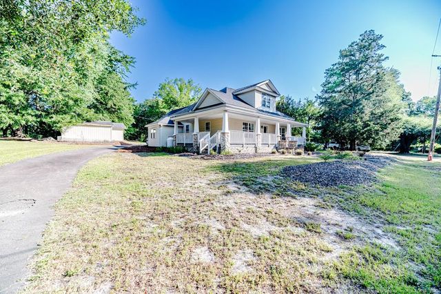 136 N Alma Street, Vass, NC 28394