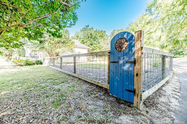 136 N Alma Street, Vass, NC 28394