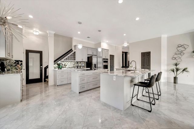 2847 Everett Drive, Friendswood, TX 77546