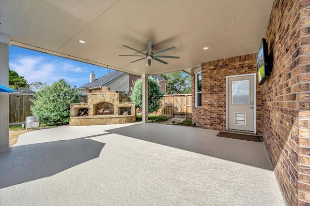 2847 Everett Drive, Friendswood, TX 77546