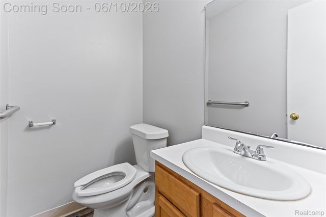 24973 Mayfair Street, Flat Rock, MI 48134