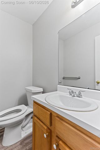 24973 Mayfair Street, Flat Rock, MI 48134