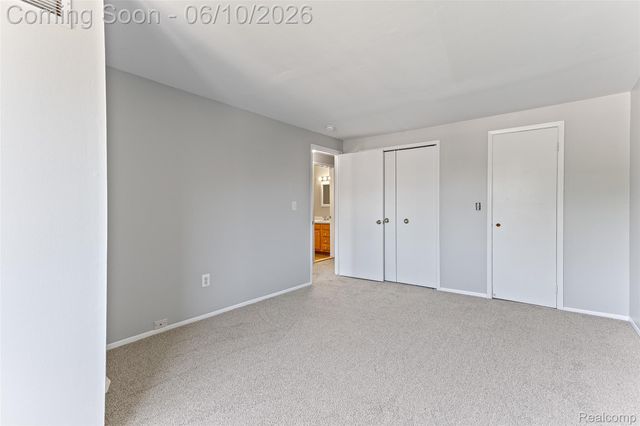 24973 Mayfair Street, Flat Rock, MI 48134