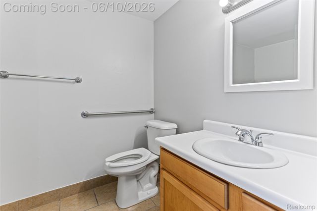 24973 Mayfair Street, Flat Rock, MI 48134