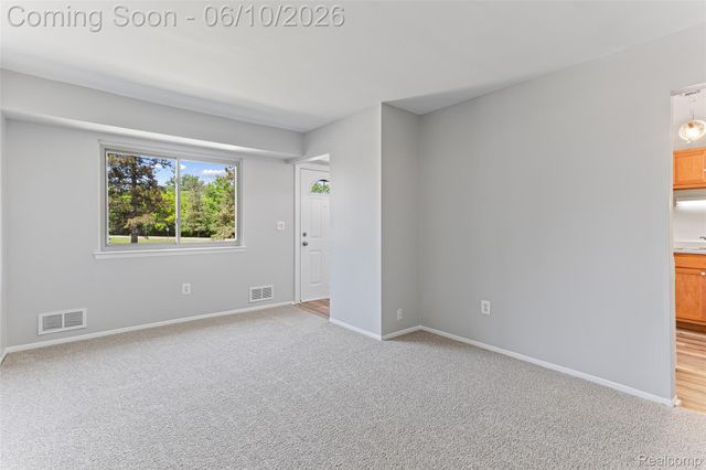 24973 Mayfair Street, Flat Rock, MI 48134