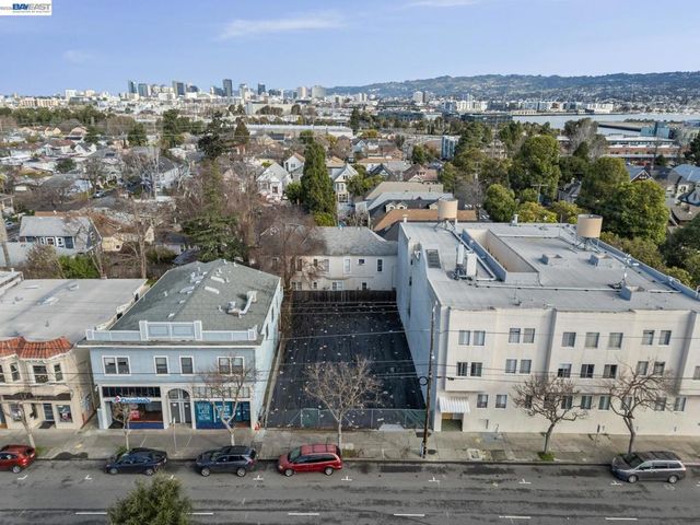 1217 Lincoln Avenue, Alameda, CA 94501