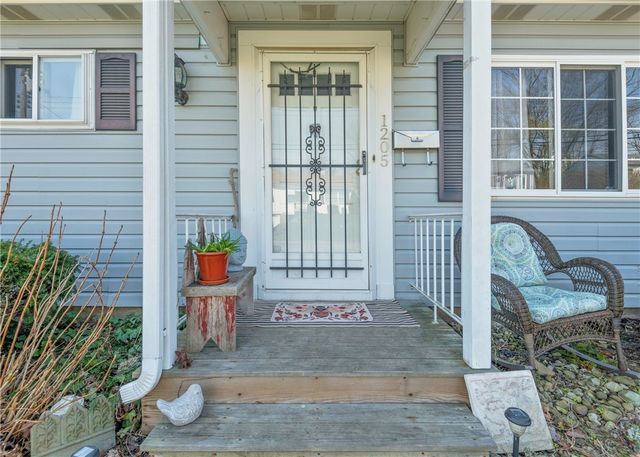 1205 Vermont Ave, Hopewell Twp, PA 15001