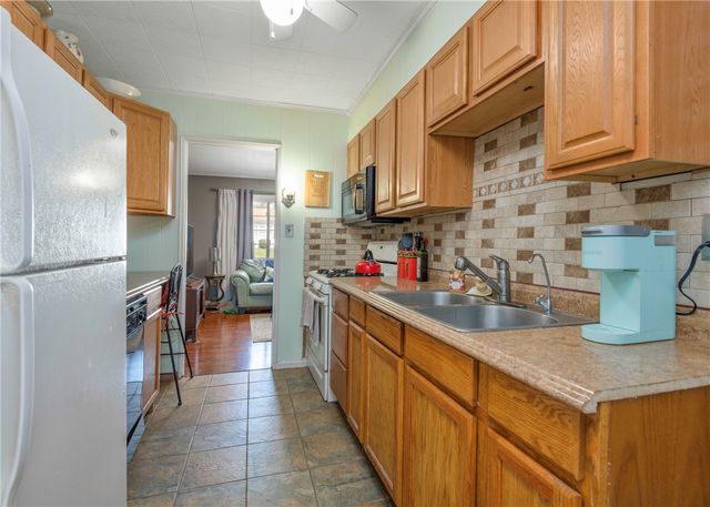 1205 Vermont Ave, Hopewell Twp, PA 15001