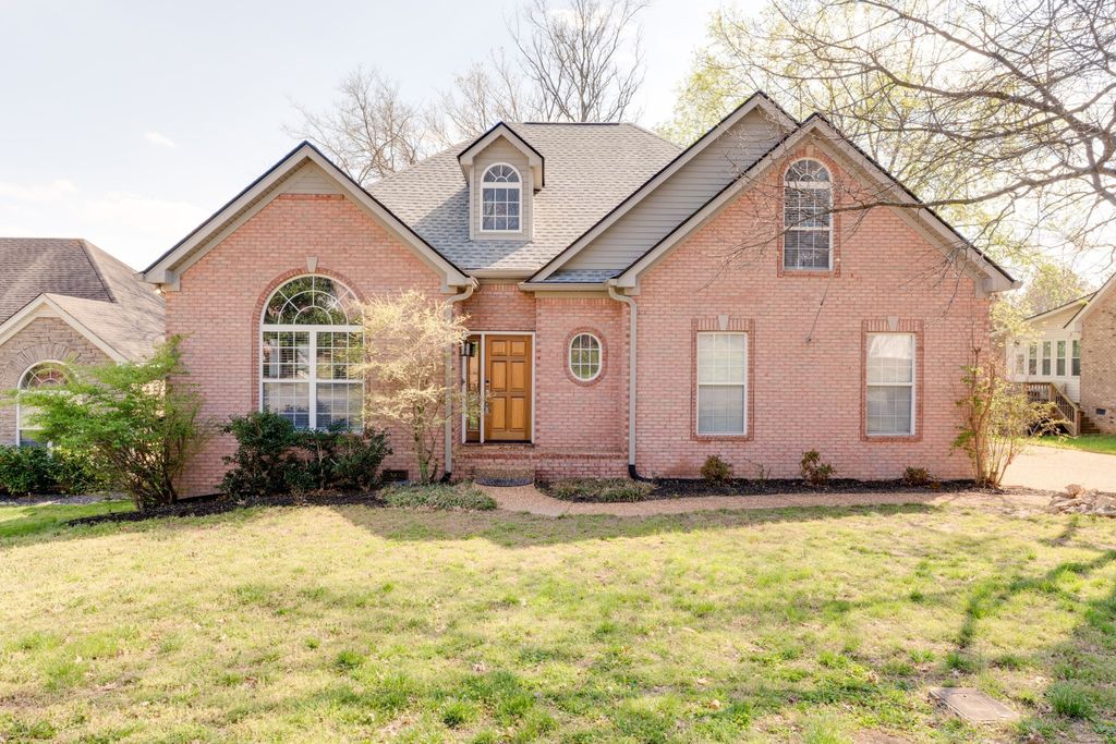 109 Ridgeview Trce, Hendersonville, TN 37075