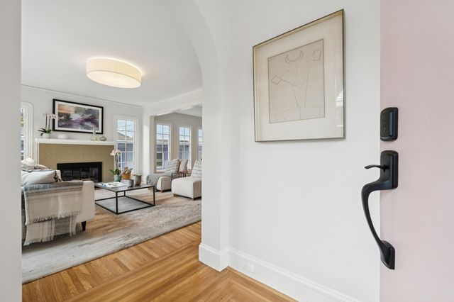 1563 1563 Thousand Oaks Blvd, Berkeley, CA 94707