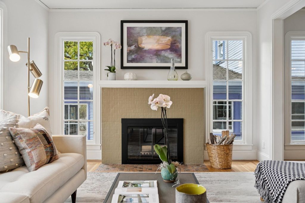 Image 10 of property listing at 1563 1563 Thousand Oaks Blvd, Berkeley, CA 94707