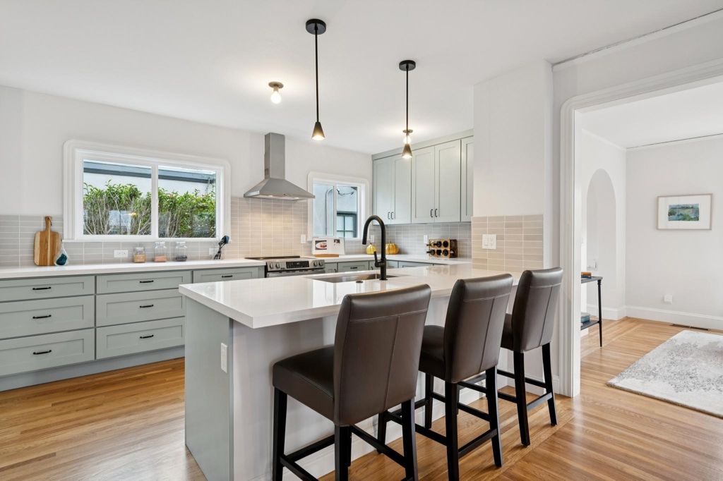 Image 18 of property listing at 1563 1563 Thousand Oaks Blvd, Berkeley, CA 94707