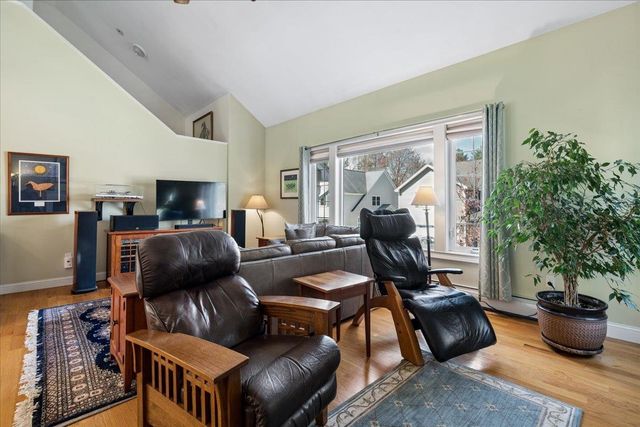 198 McLane Way, Manchester, NH 03104