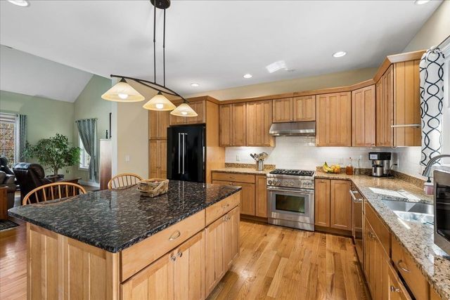 198 McLane Way, Manchester, NH 03104