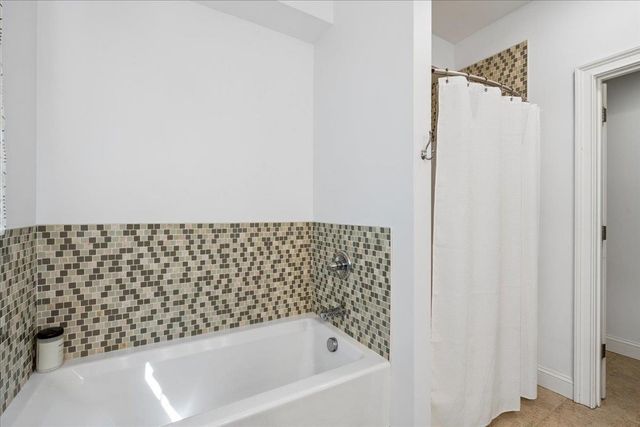 198 McLane Way, Manchester, NH 03104