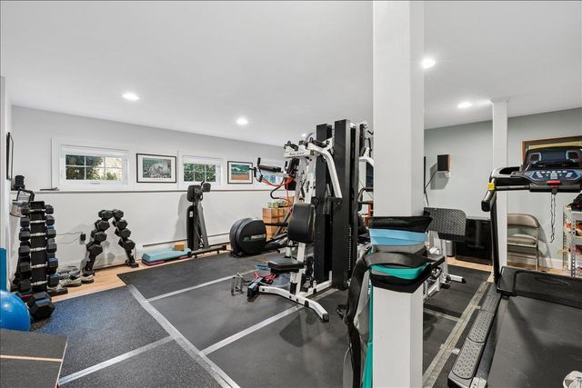 198 McLane Way, Manchester, NH 03104