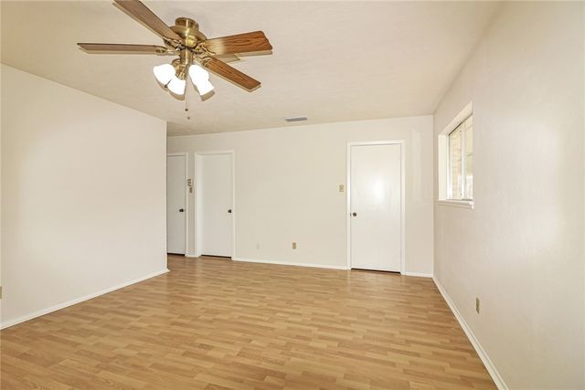 6409 Coral Gables Dr, Corpus Christi, TX 78413