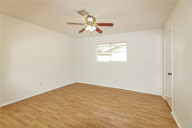 6409 Coral Gables Dr, Corpus Christi, TX 78413