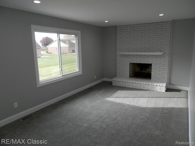 37625 Mallory Drive, Livonia, MI 48154