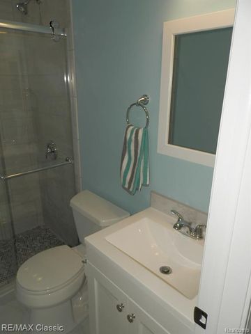 37625 Mallory Drive, Livonia, MI 48154