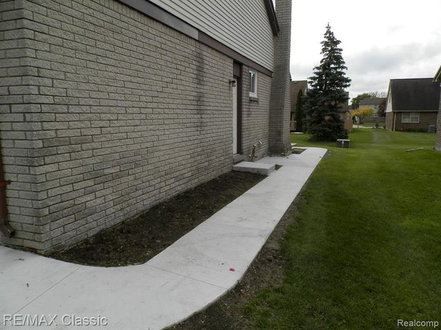 37625 Mallory Drive, Livonia, MI 48154