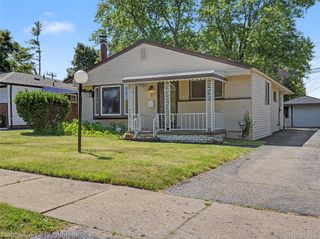 1260 Maurer Avenue, Pontiac, MI 48342