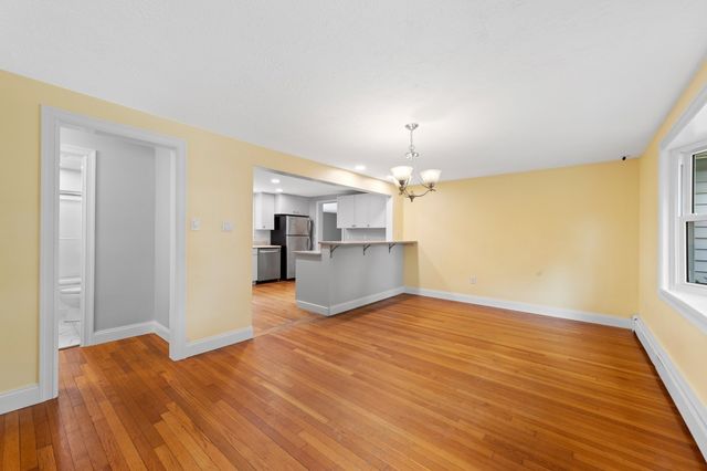 48 Sunset Drive, Northbridge, MA 01588