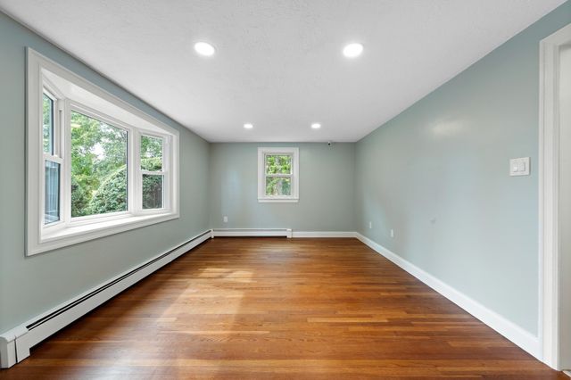 48 Sunset Drive, Northbridge, MA 01588