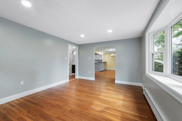 48 Sunset Drive, Northbridge, MA 01588